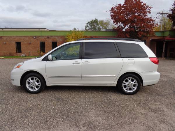2006 Toyota Sienna XLE Limited - 1 OWNER CAR for sale in Saint Paul, MN – photo 2
