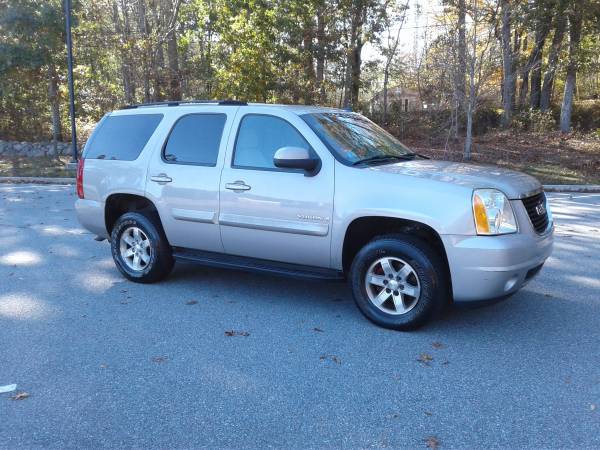 2007 GMC Yukon 4x4 with low miles/ great condition - cars & trucks -... for sale in Groton, RI – photo 4