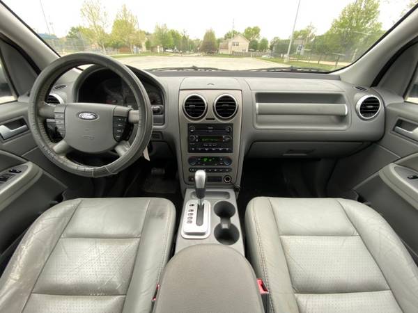2006 Ford Freestyle SEL AWD - - by dealer - vehicle for sale in Council Bluffs, IA – photo 15