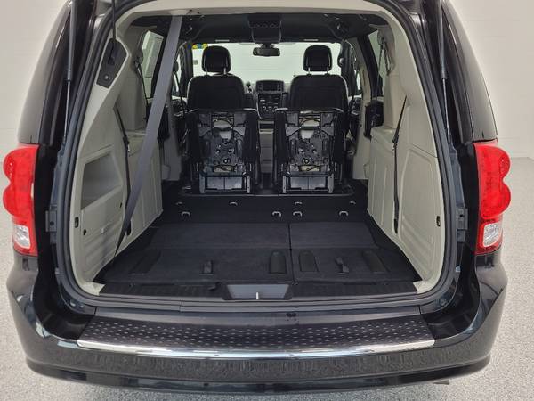2019 Dodge Grand Caravan SXT- remote start, back up Camera! - cars &... for sale in Silvis, IA – photo 14