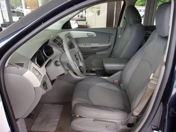 2012 Chevrolet Traverse FWD 4dr LS - cars & trucks - by dealer -... for sale in Bethany, OK – photo 10