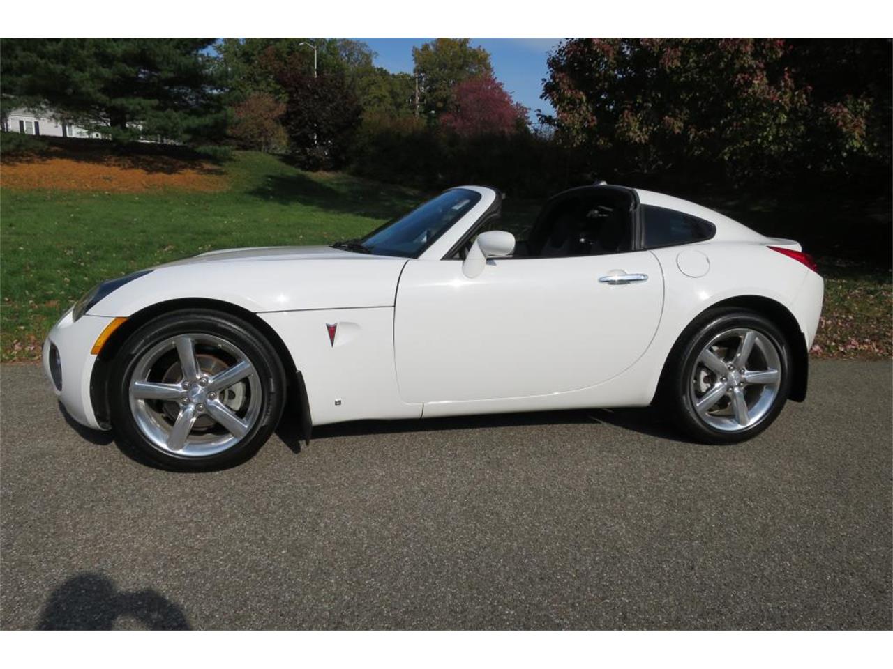 2009 Pontiac Solstice for sale in Milford City, CT – photo 10