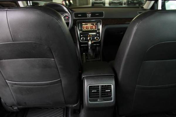 2014 VW Volkswagen Passat TDI SEL Premium coupe Gray for sale in Austin, TX – photo 10