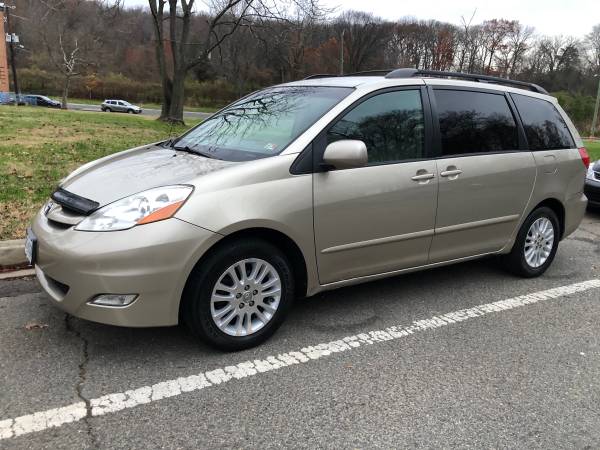 2008 TOYOTA SIENNA XLE WITH 103486 MILES IN EXCELLENT CONDITION -... for sale in Washington, District Of Columbia – photo 3