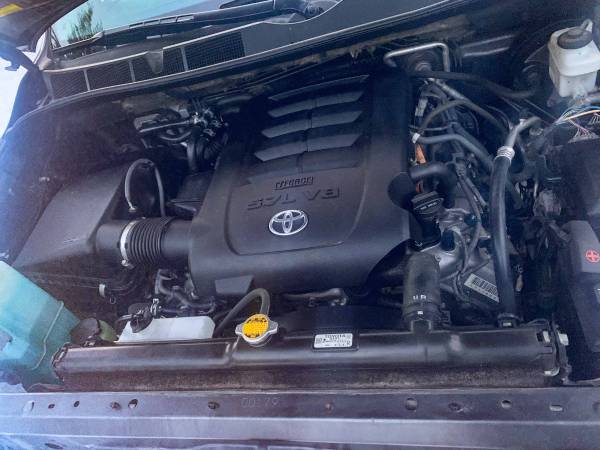 2013 Toyota Sequoia Limited 4x4 V8 with Gobi Roof Rack - cars &... for sale in Missoula, MT – photo 6