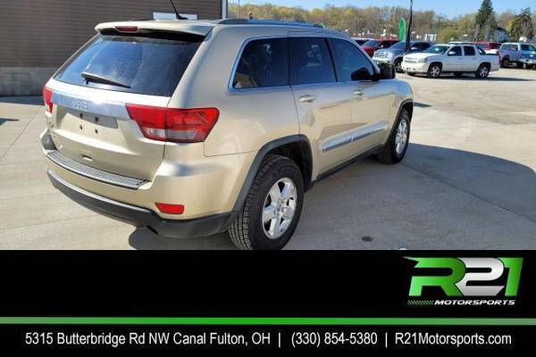 2011 Jeep Grand Cherokee Laredo 4WD Your TRUCK Headquarters! We for sale in Canal Fulton, OH – photo 4