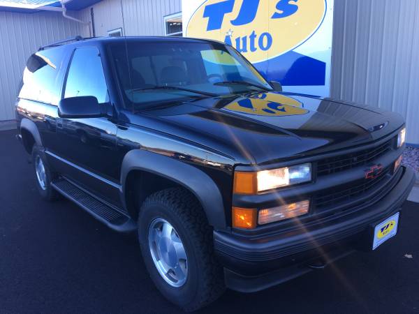 1999 Chevrolet Tahoe LT Sport - cars & trucks - by dealer - vehicle... for sale in Wisconsin Rapids, WI – photo 2