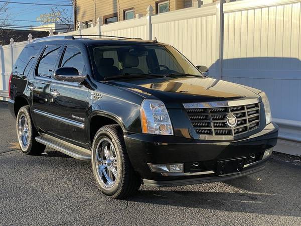 2007 Cadillac Escalade LUXURY - - by dealer - vehicle for sale in Paterson, NJ – photo 3