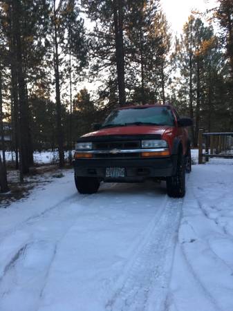 2002 Chevy S10 4x4 - cars & trucks - by owner - vehicle automotive... for sale in Bend, OR – photo 2