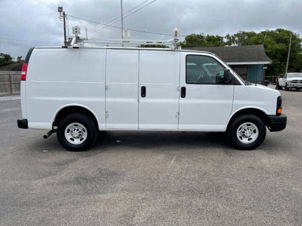 2015 Chevrolet Express Cargo! WORK READY WITH RACKS/BINS/LADDER for sale in Corpus Christi, TX – photo 4