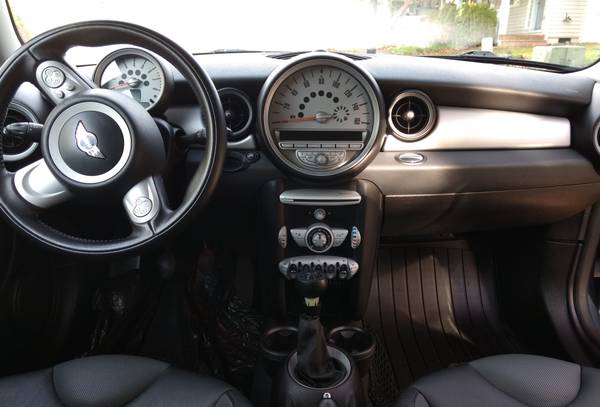 2010 Mini Cooper Clubman - cars & trucks - by owner - vehicle... for sale in Hillsboro, OR – photo 4