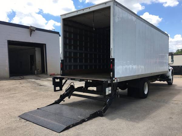 2015 INTERNATIONAL 4300 26ft Box Truck W/Liftgate 6.7L CUMMINS... for sale in Arlington, LA – photo 7