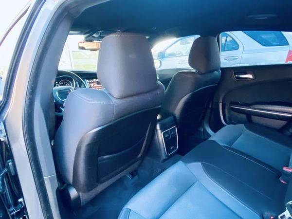 2017 Dodge Charger SXT Sedan 4D ESPANOL ACCEPTAMOS PASAPORTE ITIN for sale in Arlington, TX – photo 13