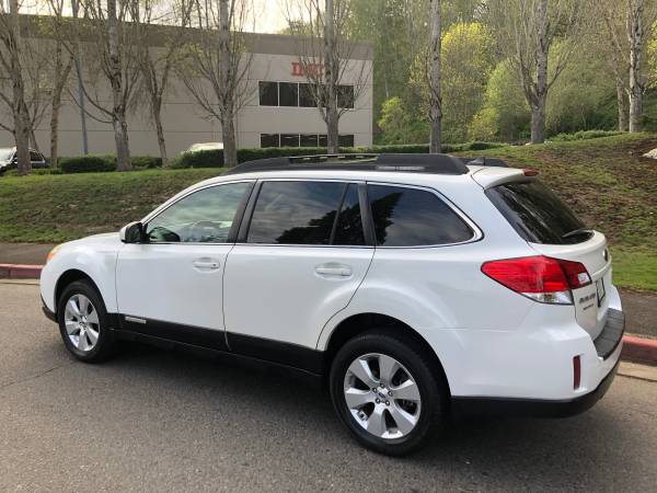 2011 Subaru Outback 2 5i Limited AWD - 1owner, Loaded, Clean title for sale in Kirkland, WA – photo 7
