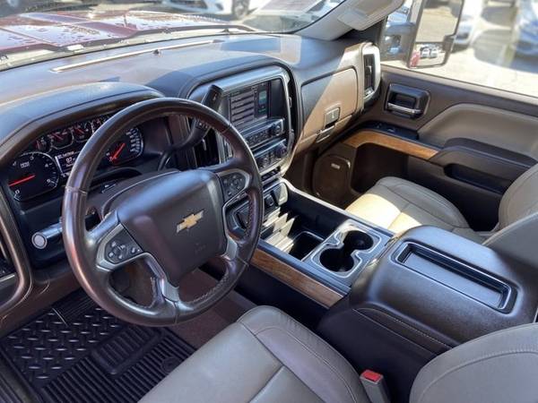 2015 Chevrolet Silverado 3500HD LTZ Crew Cab 4x4 Dually for sale in Rialto, CA – photo 10