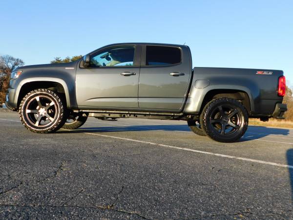 LIFTED 16 CHEVY COLORADO Z71 CREW DURAMAX TURBO DIESEL 4X4 *NEW... for sale in KERNERSVILLE, NC – photo 9