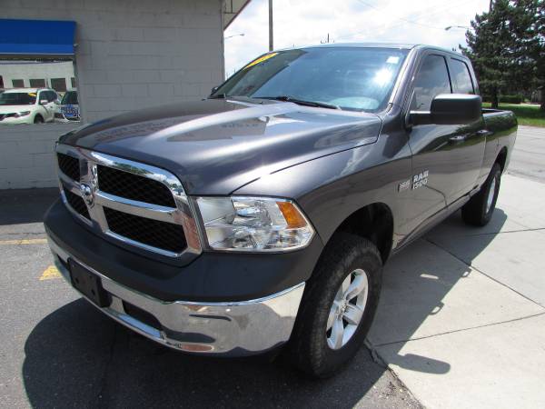 2015 RAM 1500 TRADESMAN**LIKE NEW**SUPER LOW MILES**FINANCING AVAILABL for sale in redford, MI – photo 2
