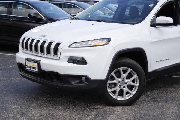 2014 Jeep Cherokee Latitude hatchback Bright White Clearcoat for sale in Villa Park, IL – photo 3