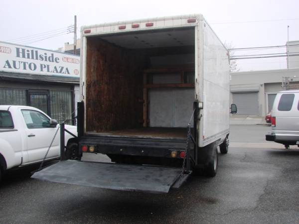 2005 FORD E350 SD CUTAWAY 12FT BOX TRUCK - - by dealer for sale in Richmond Hill, NY – photo 16