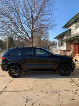 2017 Jeep Grand Cherokee Laredo - cars & trucks - by owner - vehicle... for sale in Lincoln, NE – photo 9