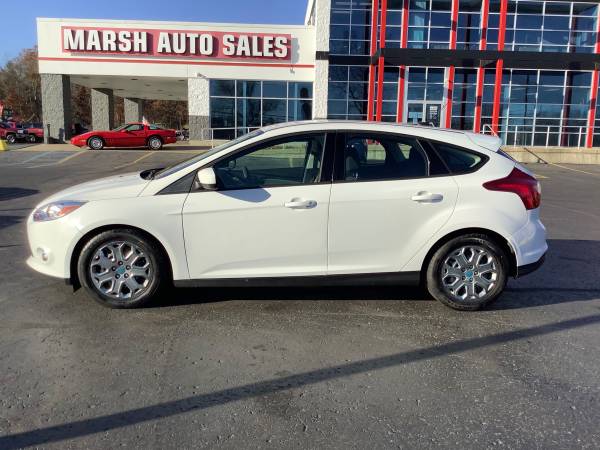 2012 Ford Focus SE! Nice! Low Miles! - cars & trucks - by dealer -... for sale in Ortonville, MI – photo 2