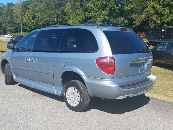 WHEELCHAIR ACCESSIBLE AUTO SIDE ENTRY VAN ONLY 48K for sale in Shelby, NC – photo 13