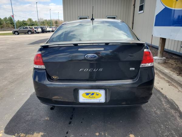 2010 Ford Focus SE - cars & trucks - by dealer - vehicle automotive... for sale in Wisconsin Rapids, WI – photo 7