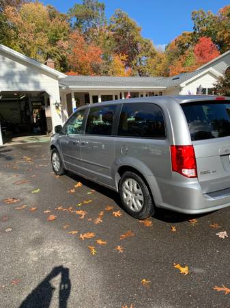 2016 Dodge Grand Caravan - cars & trucks - by owner - vehicle... for sale in Enfield, CT – photo 5