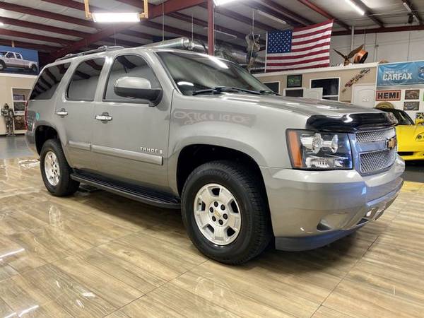 2008 Chevrolet Tahoe LT Sport Utility 4D 4WD - cars & trucks - by... for sale in Sanford, FL – photo 3