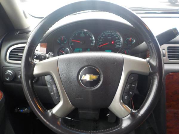 2013 Chevrolet Suburban LTZ 4X4, LEATHER, DVD, NAVI, 3RD ROW SEAT for sale in Virginia Beach, VA – photo 20