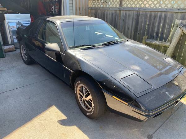 1985 Pontiac Fiero for sale in Mishicot, WI