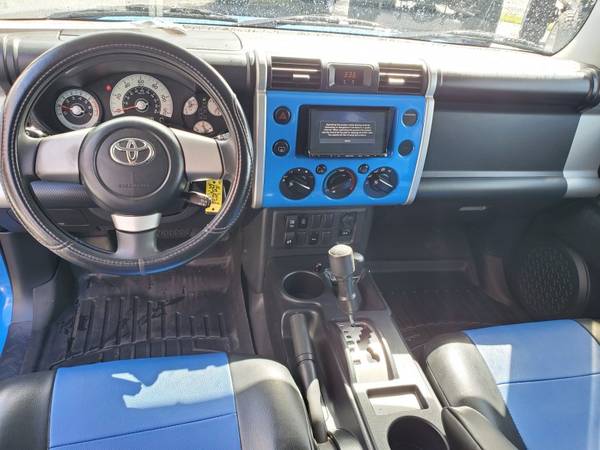 2007 Toyota FJ Cruiser Sport Utility 2D - - by dealer for sale in PUYALLUP, WA – photo 11
