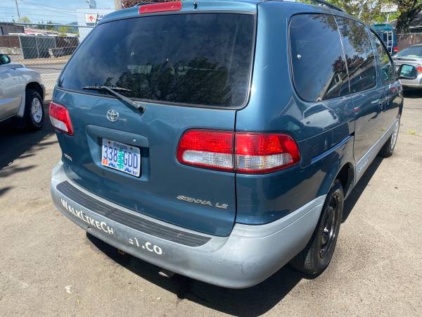 2001 Toyota Sienna - - by dealer - vehicle automotive for sale in Springfield, OR – photo 3