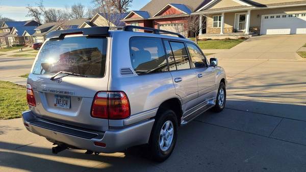 2000 Toyota Landcruiser Sport Utility 4D - cars & trucks - by owner... for sale in Iowa City, IA – photo 5