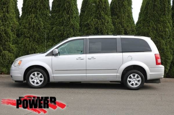 2010 Chrysler Town & Country Touring Minivan, Passenger for sale in Salem, OR – photo 11