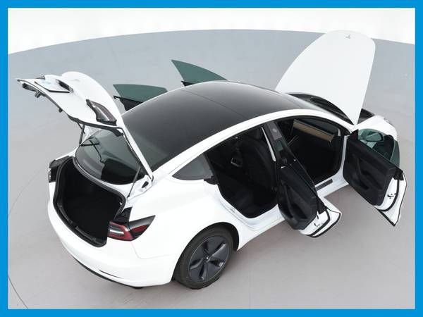 2020 Tesla Model 3 Standard Range Plus Sedan 4D sedan White for sale in Muskegon, MI – photo 19