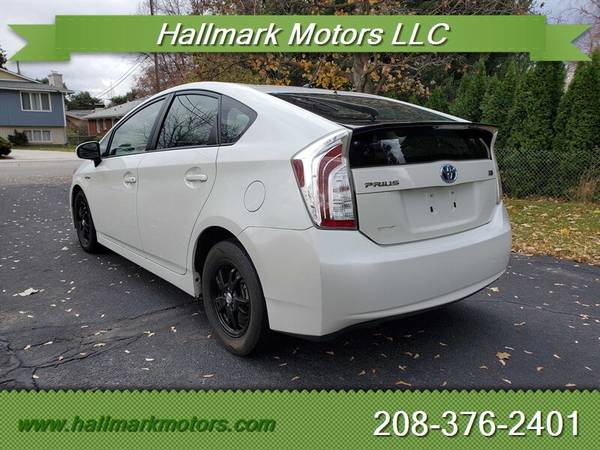 2013 Toyota Prius Three - cars & trucks - by dealer - vehicle... for sale in Boise, ID – photo 5