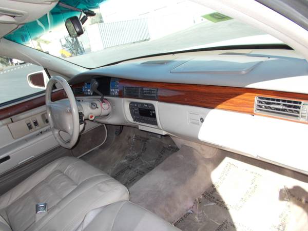 1996 Cadillac Deville D'Elegance for sale in Livermore, CA – photo 21