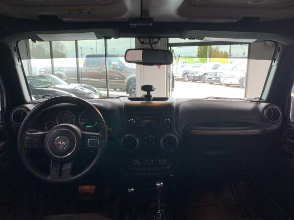 2015 Jeep Wrangler Unlimited Willys Wheeler Edition for sale in Springfield, IL – photo 13