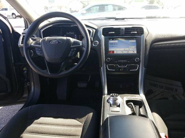 2017 Ford Fusion SE - - by dealer - vehicle automotive for sale in Idaho Falls, ID – photo 11