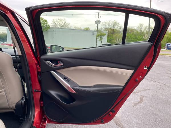 2016 Mazda MAZDA6 i Touring Clean Carfax Leather Interior Low for sale in Salem, VA – photo 13