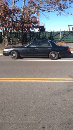 2007 Ford Crown Victoria Under Cover Police Package for sale in Medford, NY – photo 2