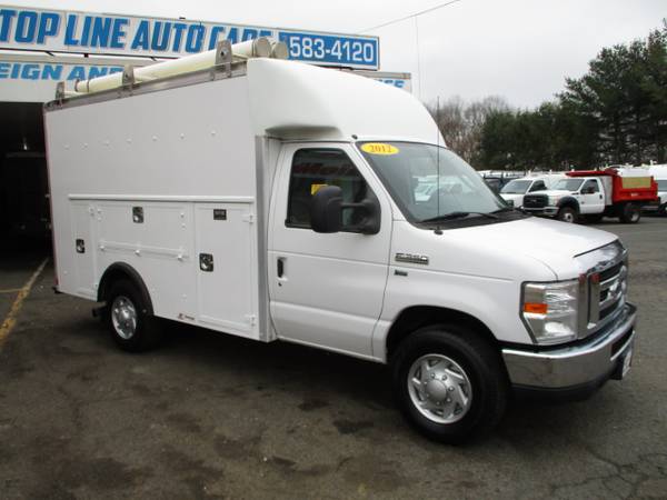 2012 Ford Econoline Commercial Cutaway E-350 ENCLOSED UTILITY BODY for sale in south amboy, MA – photo 2