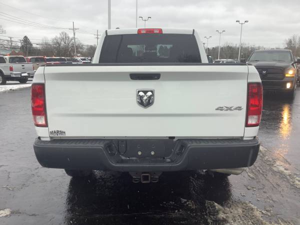 1 Owner! 2014 Ram 1500 ST! 4x4! No Accidents! - cars & trucks - by... for sale in Ortonville, OH – photo 4