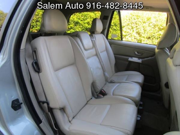 2005 Volvo XC90 AWD - THIRD ROW SEAT - LEATHER AND HEATED SEATS -... for sale in Sacramento , CA – photo 11