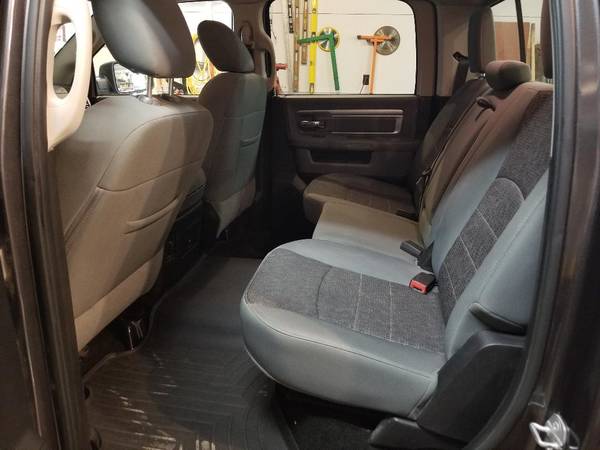 2015 Dodge Ram 1500 Bighorn Crew Cab 4x4 for sale in Tipton, IA – photo 6