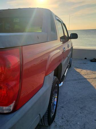 SUPERCHARGED Chevy Avalanche Z71 4x4 Clean Florida Title Low Miles for sale in North Port, FL – photo 12
