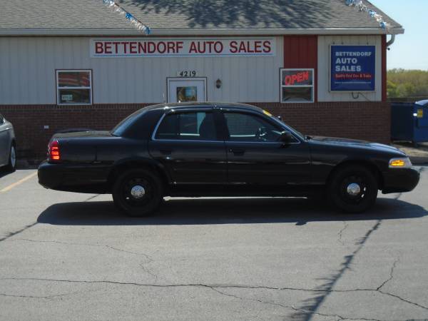 2011 Ford Crown Victoria Police Interceptor - - by for sale in Bettendorf, IA – photo 2