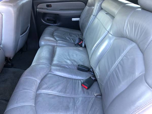 2001 Chevy Suburban 1500 - cars & trucks - by dealer - vehicle... for sale in Morganville, NJ – photo 6