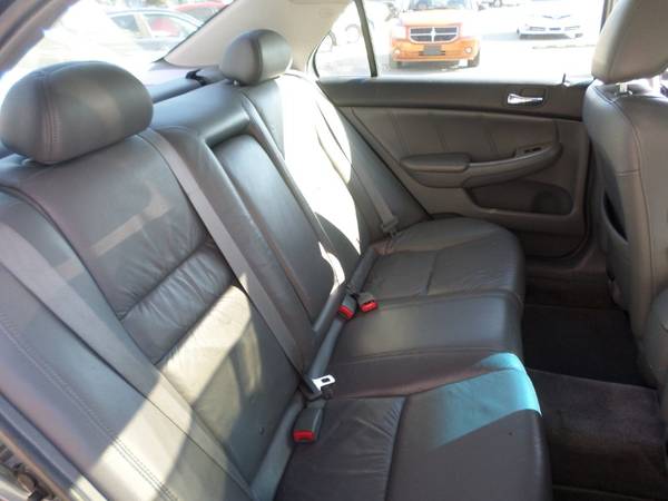 2005 Honda Accord EX V-6 Sedan AT BUY HERE PAY HERE - cars & trucks... for sale in High Point, NC – photo 16